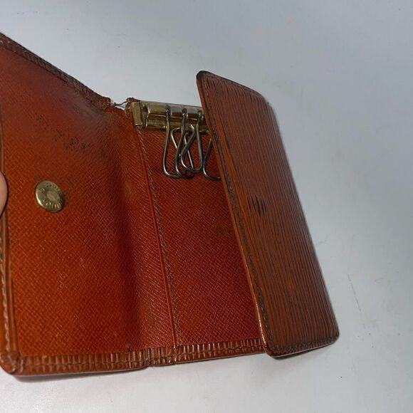 Authentic Louis Vuitton Epi Leather 6 Key Wallet - Picture 5 of 12
